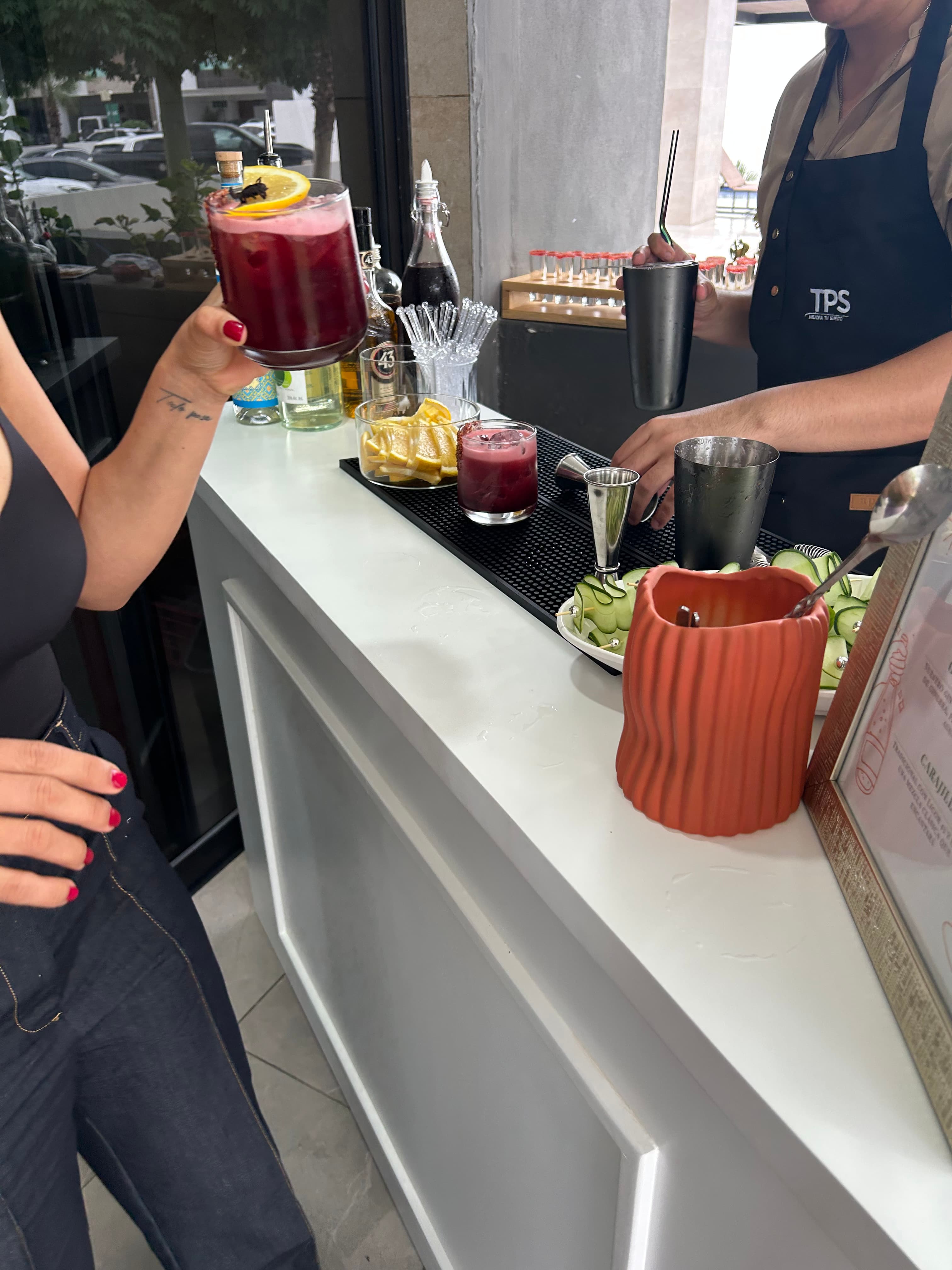 Servicio de coctelería TPS durante un evento